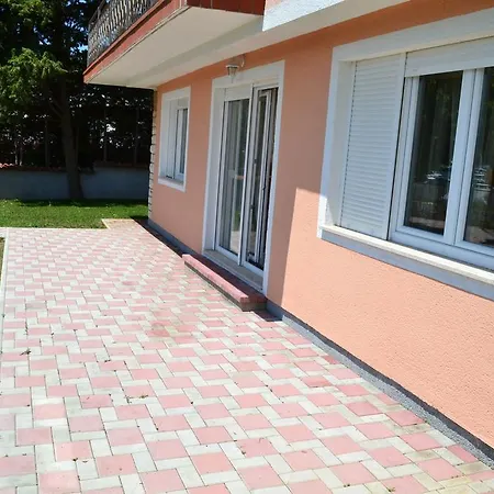 Lungomare Apartment Umag